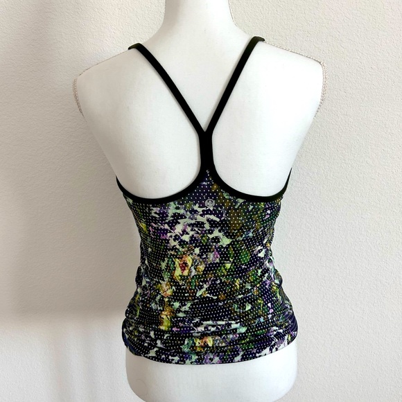 Lululemon Tank with Sports Bra - Picture 3 of 8